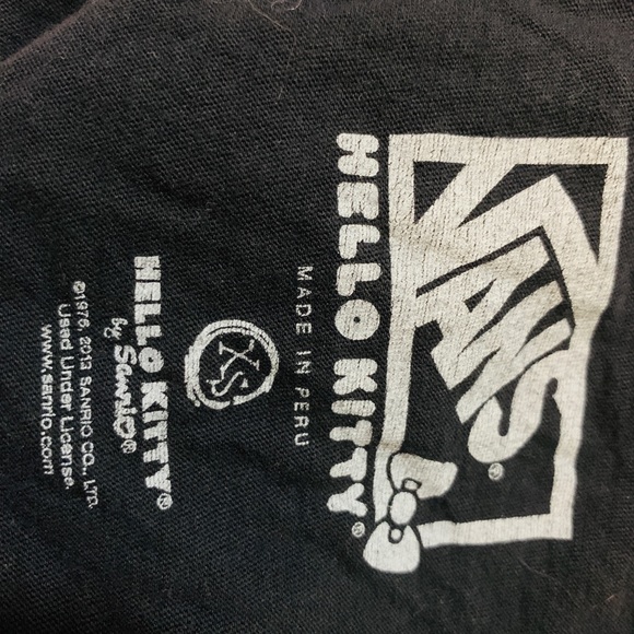 Hello Kitty Cute T-shirt~ - Women | Color: Black | Size: XS - Picture 5 of 6